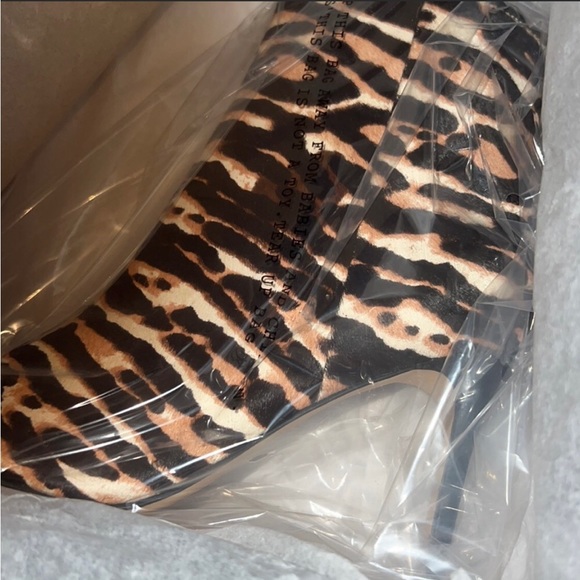 NINE WEST Womens Pointy Toe Ankle Boot Size 6 Animal Print Stiletto Heel New - Picture 3 of 6